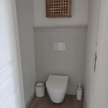 Reves Sales Apartment *